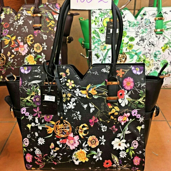 Purses - Picture 5 of 8